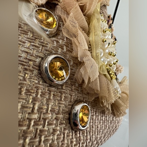 Elegant Floral Embellished Beige & Tan Handbag NWT - Picture 8 of 13